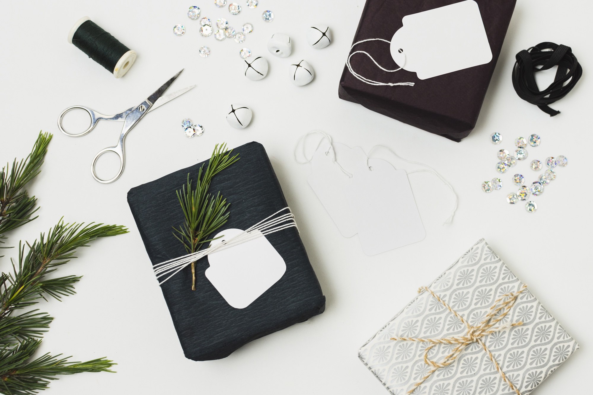 Set cadou cu broderii personalizate